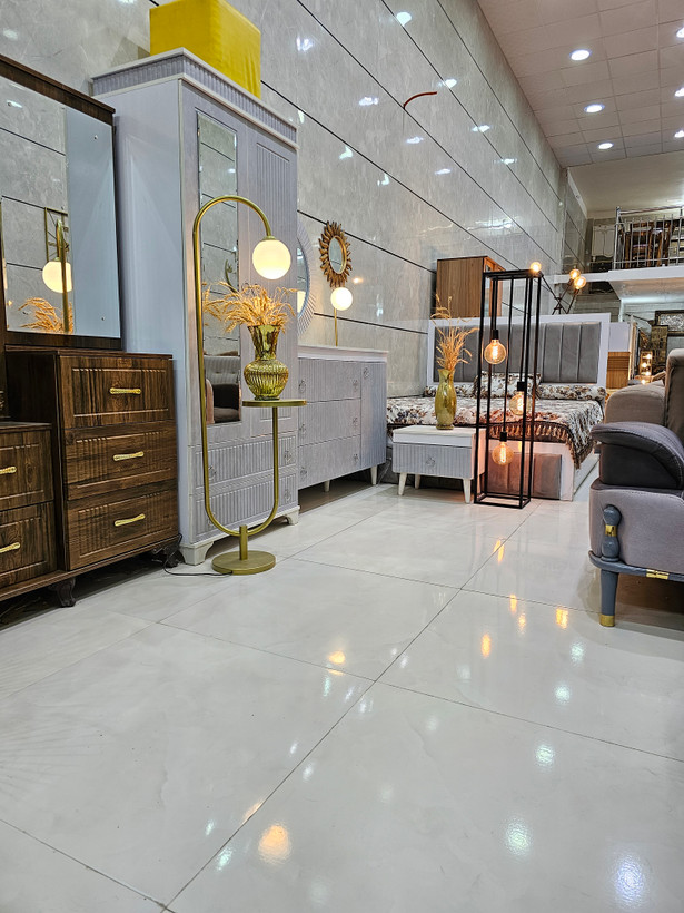 اباژور کنار سالنی مدرن فلزی حبابیR161
